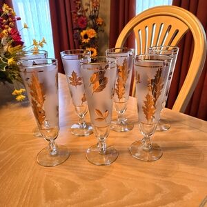 7 Vintage Gold Leaf Pilsner Glasses